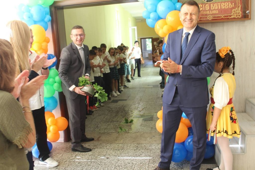Празник на духа и иновациите в НУ „Христо Ботев“! 2